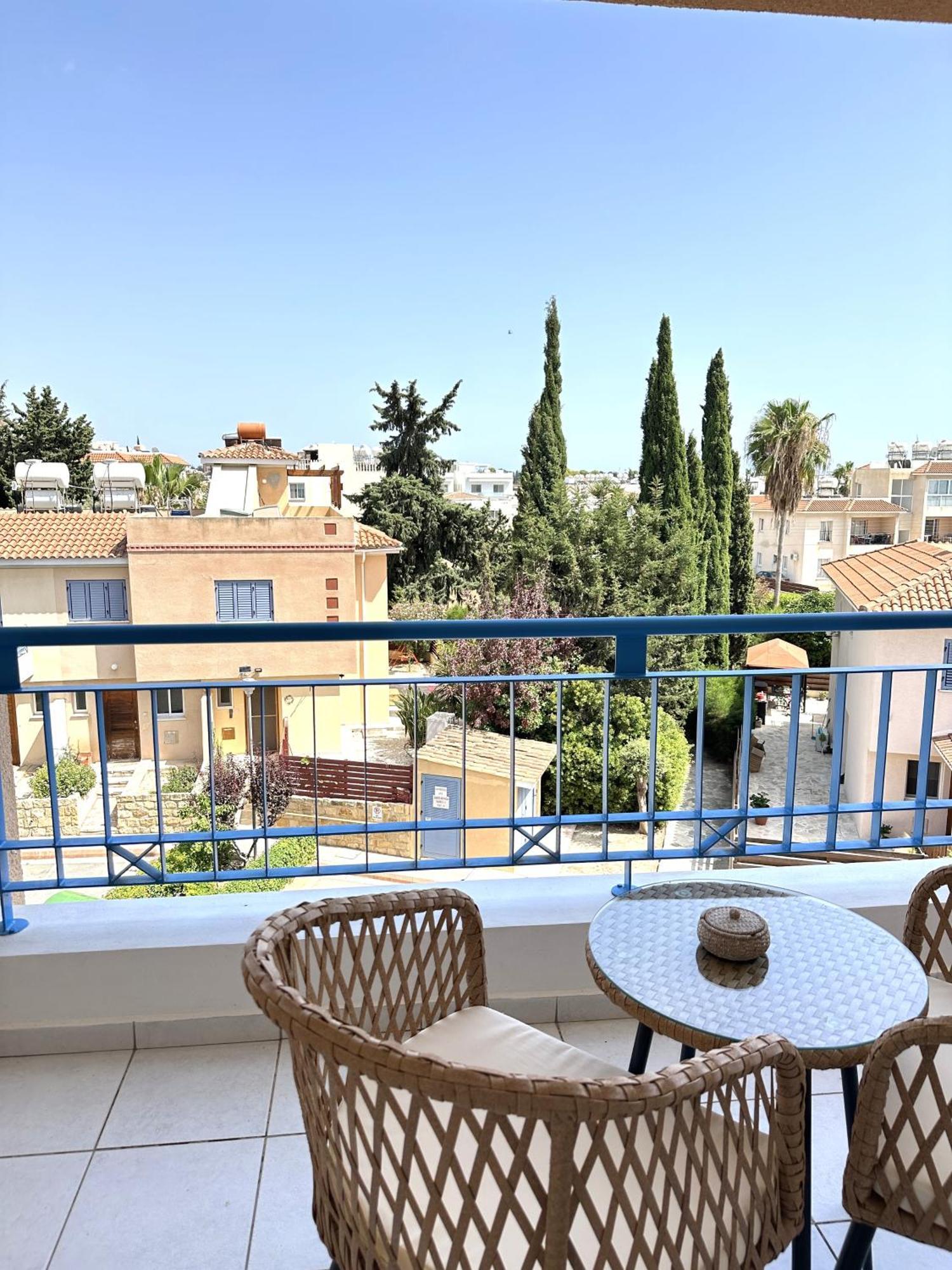 H&O Golden Sun Suite Paphos Esterno foto